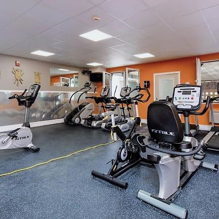 2Br Suite At The Grand Castle Pool Gym & Parking Грандвил Екстериор снимка
