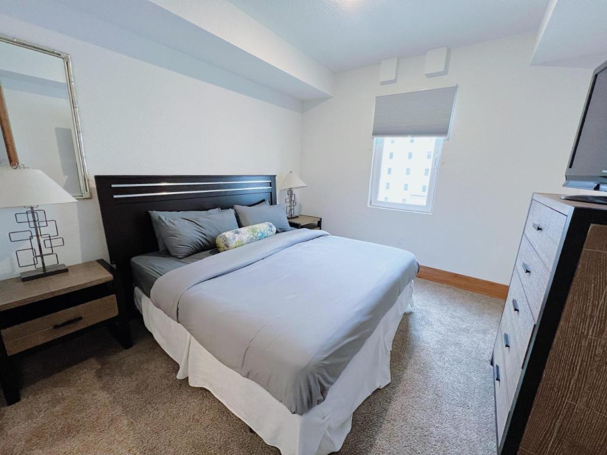 2Br Suite At The Grand Castle Pool Gym & Parking Грандвил Екстериор снимка
