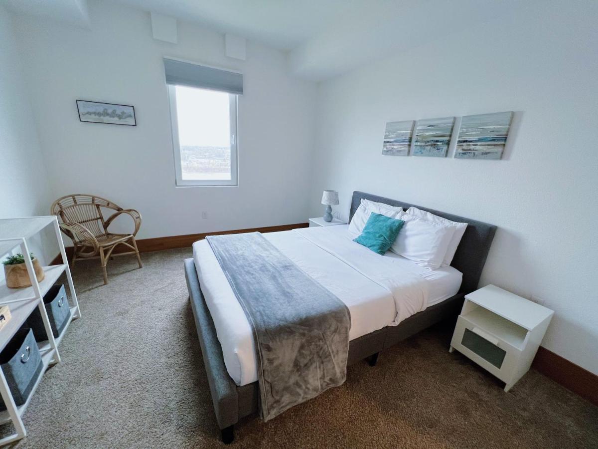 2Br Suite At The Grand Castle Pool Gym & Parking Грандвил Екстериор снимка