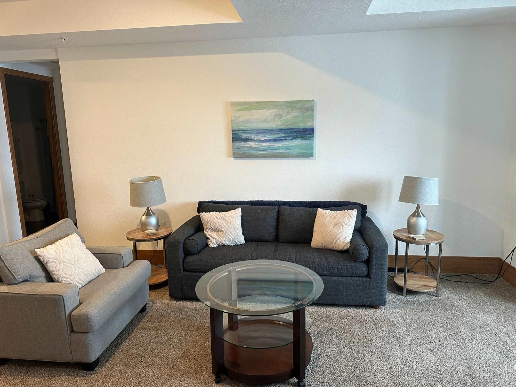 2Br Suite At The Grand Castle Pool Gym & Parking Грандвил Екстериор снимка