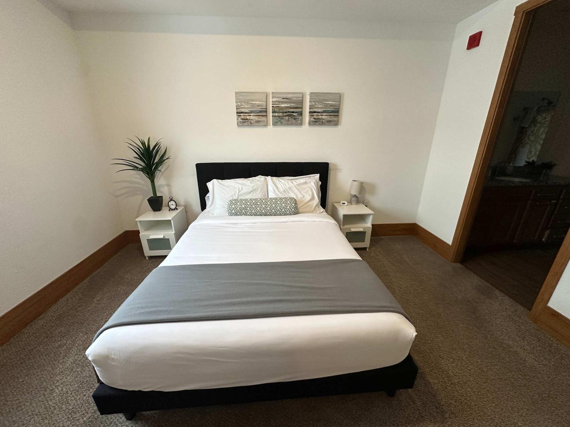 2Br Suite At The Grand Castle Pool Gym & Parking Грандвил Екстериор снимка